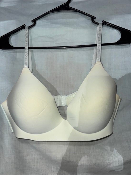 Other - Vince Camuto Tshirt Bra